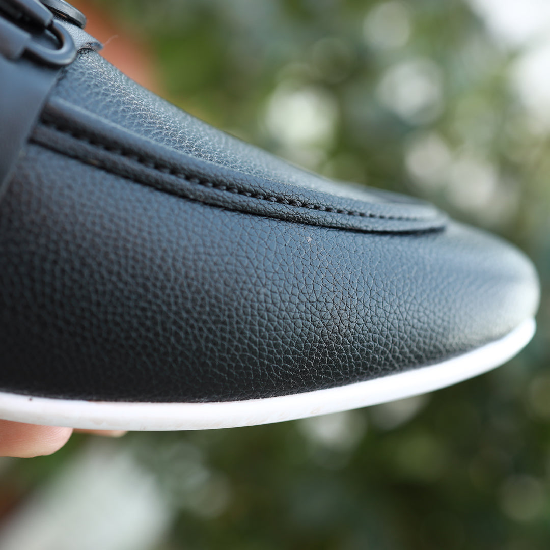 Far white Rubber sole Black FR670