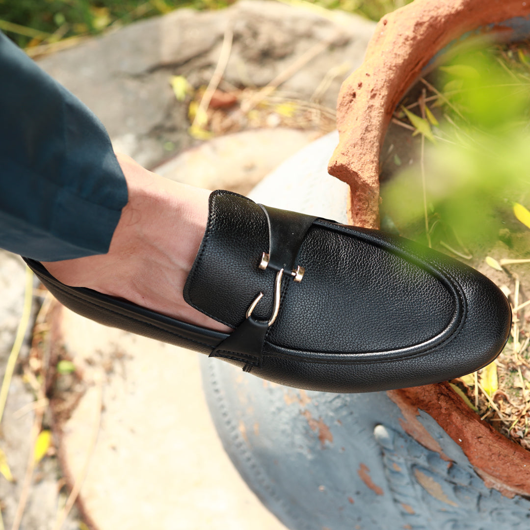 Far Sleek Brown Buckle FR655