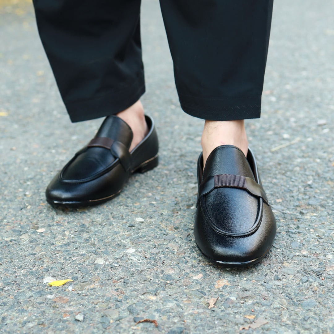 Far Black with Brown pati FR601