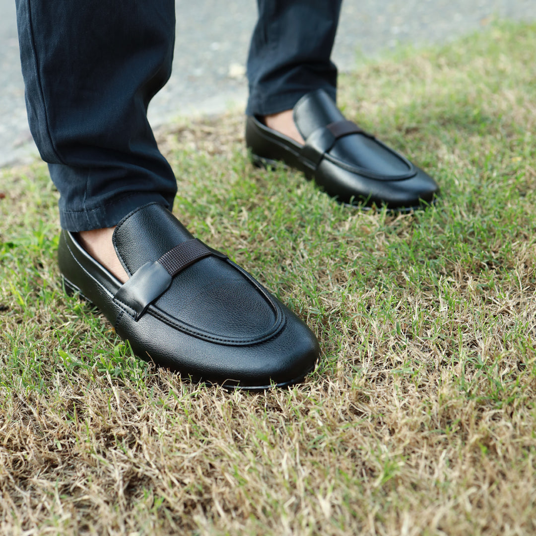 Far Black with Brown pati FR601